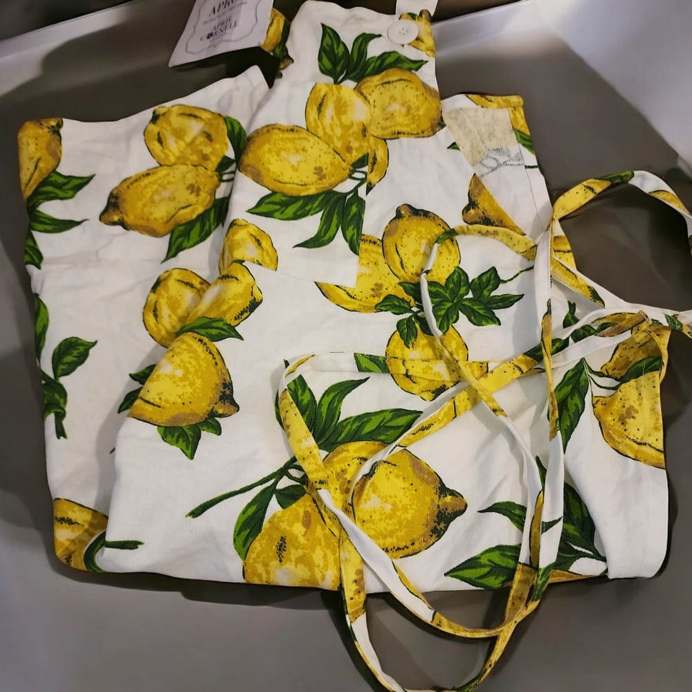 Lemon Print Apron 100% Cotton April Cornell